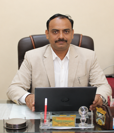 Dr. D. B. Solapure